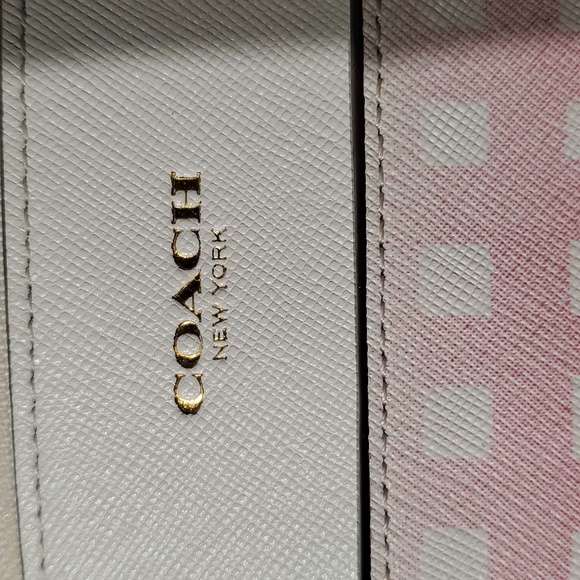 Coach cross body purse - Picture 3 of 7